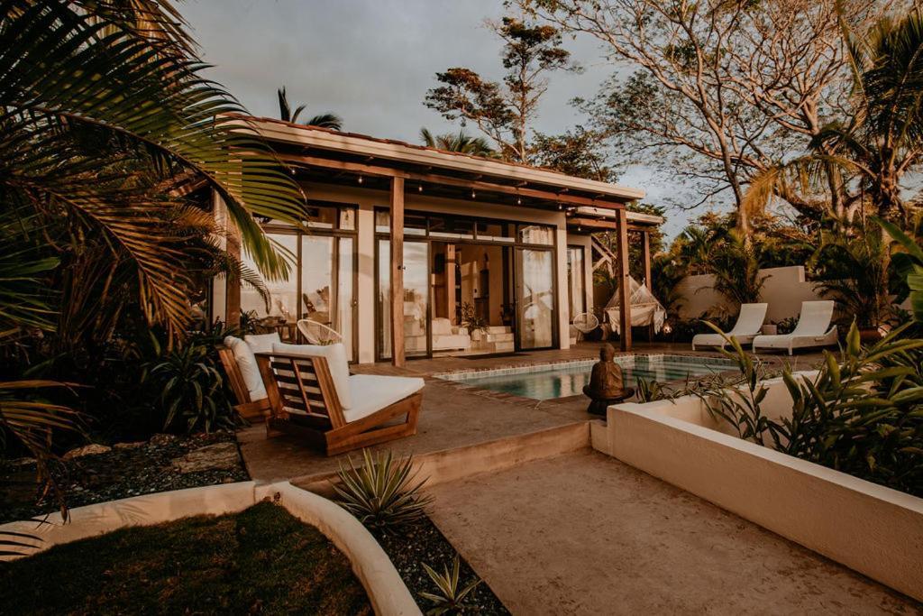 Sansara Surf Yoga & Resort Cambutal Exterior photo