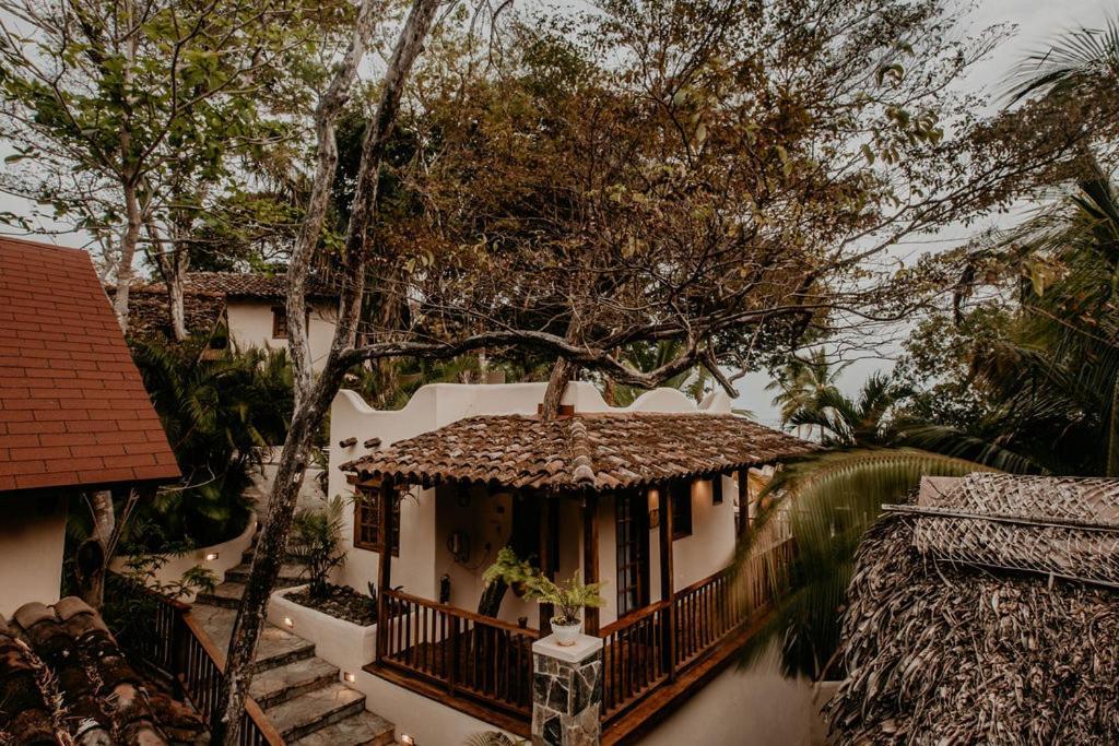Sansara Surf Yoga & Resort Cambutal Exterior photo